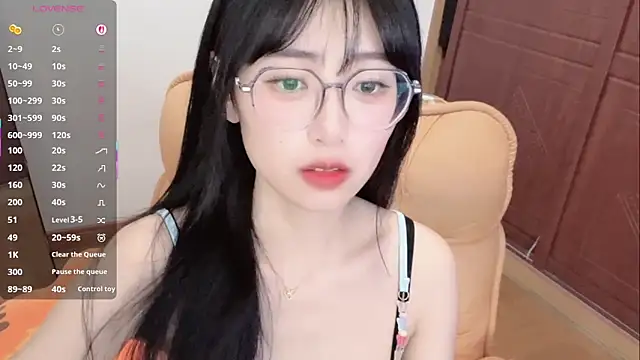 Snapshot of 4uoki chatting on December 21, 2025, 3:41 pm 4uoki online show from December 21, 2025, 3:41 pm