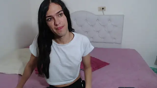 sweet1Girl online show from June 24, 2026, 12:04 pm