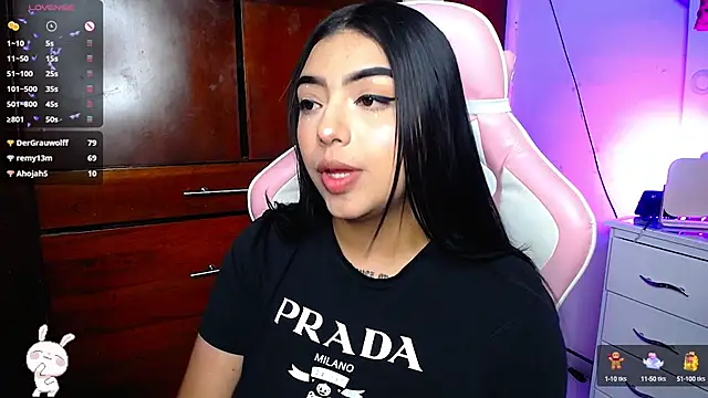 eva six online show from December 9, 2024, 11:45 pm