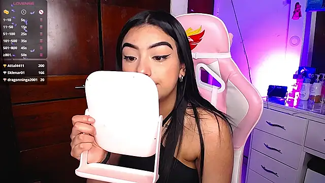 eva six online show from February 28, 2025, 7:46 pm