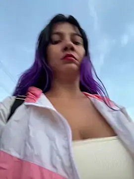 Snapshot of kitty__horny chatting on March 10, 2025, 11:10 am kitty horny online show from March 10, 2025, 11:10 am