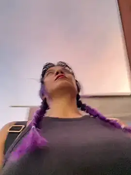 Snapshot of kitty__horny chatting on March 11, 2025, 11:01 am kitty horny online show from March 11, 2025, 11:01 am