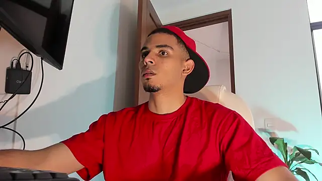 Snapshot of joss_111 chatting on December 13, 2024, 12:39 pm joss 111 online show from December 13, 2024, 12:39 pm