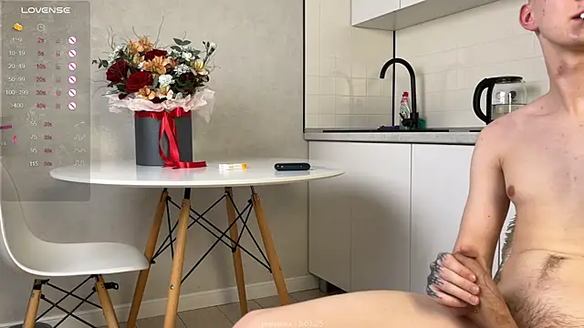 Snapshot of Jaquesxxx chatting on March 10, 2025, 4:46 pm Jaquesxxx online show from March 10, 2025, 4:46 pm