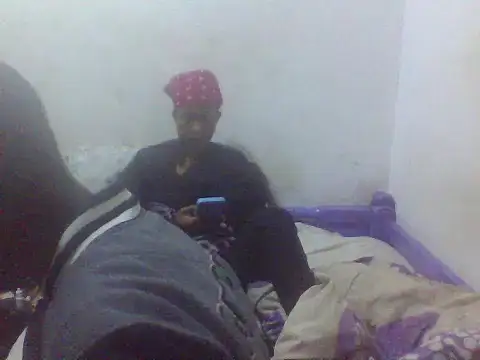 Snapshot of De_maskedcouple chatting on July 13, 2026, 10:45 pm De maskedcouple online show from July 13, 2026, 10:45 pm