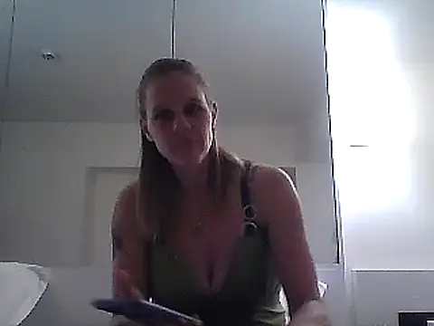 WildScorpio86 online show from January 29, 2025, 3:26 pm