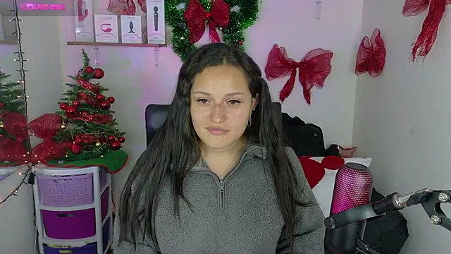 Snapshot of megan_doll2 chatting on December 21, 2024, 1:58 am megan doll2 online show from December 21, 2024, 1:58 am