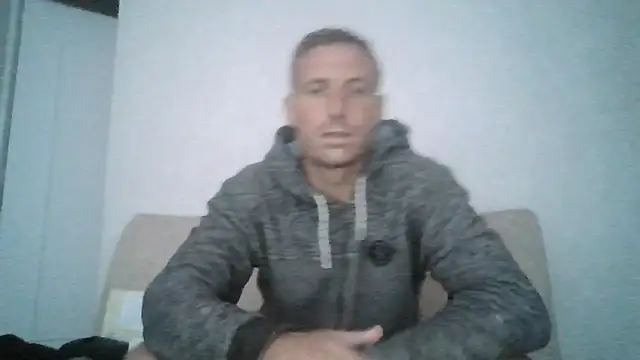 Snapshot of sebcucold chatting on June 12, 2026, 10:30 pm sebcucold online show from June 12, 2026, 10:30 pm