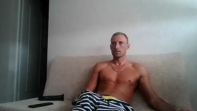 Snapshot of sebcucold chatting on July 26, 2026, 2:57 pm sebcucold online show from July 26, 2026, 2:57 pm