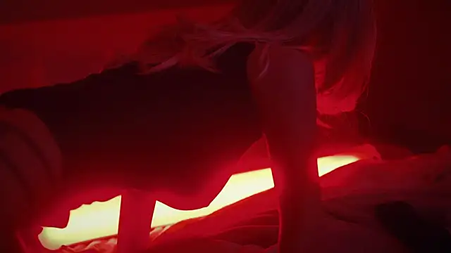 Snapshot of _Tundra_ chatting on October 21, 2025, 12:17 pm Tundra online show from October 21, 2025, 12:17 pm