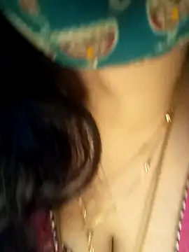 tuttifrutti17 online show from January 12, 2025, 6:27 pm