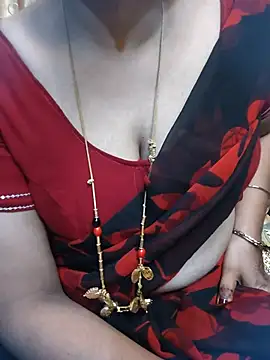 tuttifrutti17 online show from May 30, 2026, 5:54 pm
