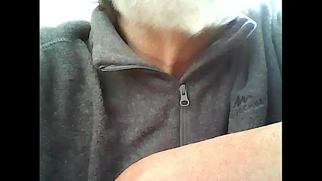 xcimeru online show from December 5, 2025, 2:58 pm