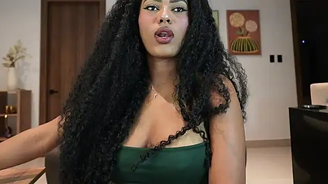 HOTBLACKANDWHITE2 online show from June 17, 2026, 4:37 am