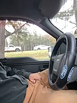 Snapshot of Themechanic420 chatting on March 20, 2025, 12:53 pm Themechanic420 online show from March 20, 2025, 12:53 pm