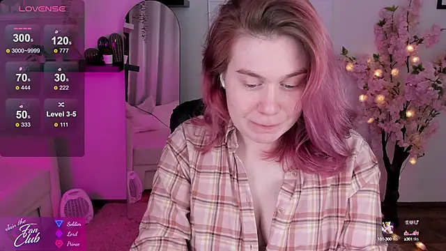 Snapshot of Nancy_Sun_ chatting on December 13, 2024, 11:45 am Nancy Sun online show from December 13, 2024, 11:45 am