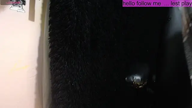 Snapshot of toxxxic_cams chatting on March 9, 2025, 7:34 am toxxxic cams online show from March 9, 2025, 7:34 am