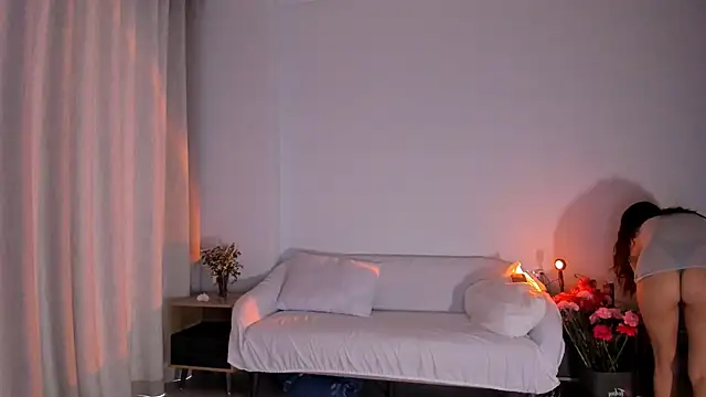 Snapshot of kawaii_mia chatting on December 27, 2024, 1:53 am kawaii mia online show from December 27, 2024, 1:53 am