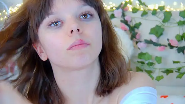 ElisabethDavis online show from April 24, 2026, 4:42 pm