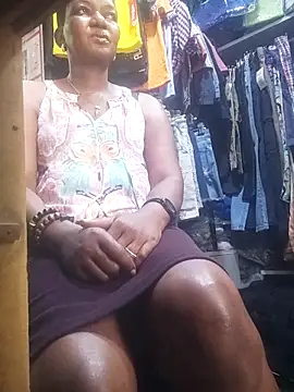 Snapshot of Hailey_BaileyXYZ chatting on November 4, 2025, 12:48 pm Hailey BaileyXYZ online show from November 4, 2025, 12:48 pm