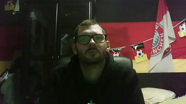 Die-geile-Sau online show from November 23, 2025, 7:46 pm