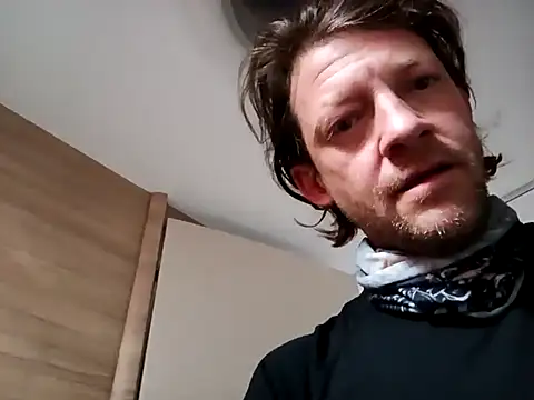 Snapshot of Ebinator666 chatting on October 19, 2025, 10:49 am Ebinator666 online show from October 19, 2025, 10:49 am