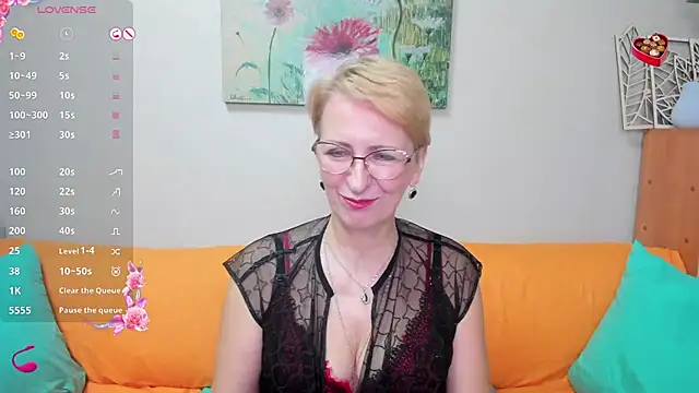 iamyourdream89 online show from March 22, 2025, 8:51 am