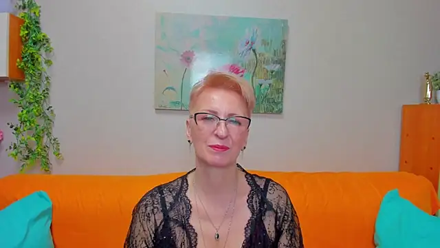 iamyourdream89 online show from April 29, 2026, 12:53 pm