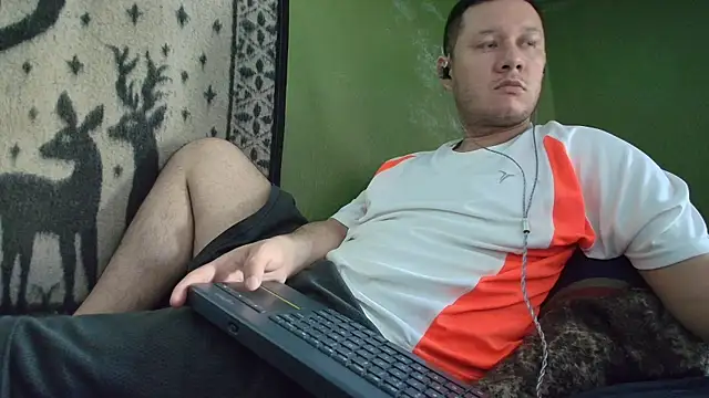 sweet cock28 online show from March 26, 2026, 3:17 pm