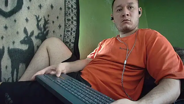Snapshot of sweet_cock28 chatting on May 8, 2026, 3:28 pm sweet cock28 online show from May 8, 2026, 3:28 pm