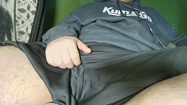 Snapshot of sweet_cock28 chatting on May 13, 2026, 4:21 am sweet cock28 online show from May 13, 2026, 4:21 am