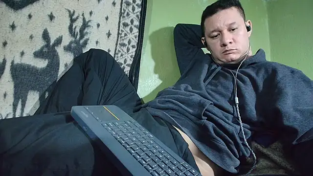 Snapshot of sweet_cock28 chatting on May 19, 2026, 1:56 am sweet cock28 online show from May 19, 2026, 1:56 am
