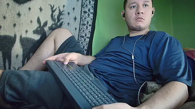 Snapshot of sweet_cock28 chatting on May 20, 2026, 3:18 pm sweet cock28 online show from May 20, 2026, 3:18 pm