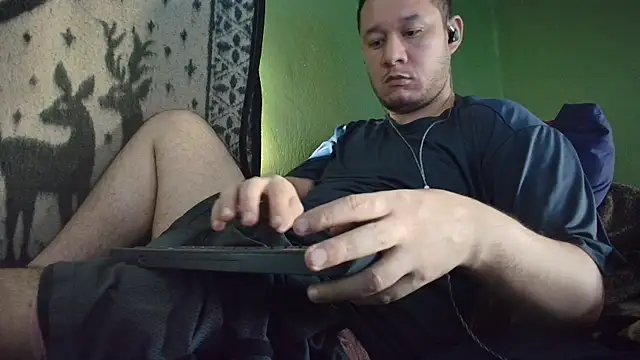 Snapshot of sweet_cock28 chatting on May 24, 2026, 2:11 pm sweet cock28 online show from May 24, 2026, 2:11 pm