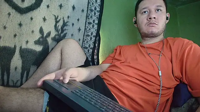 Snapshot of sweet_cock28 chatting on May 31, 2026, 2:02 pm sweet cock28 online show from May 31, 2026, 2:02 pm