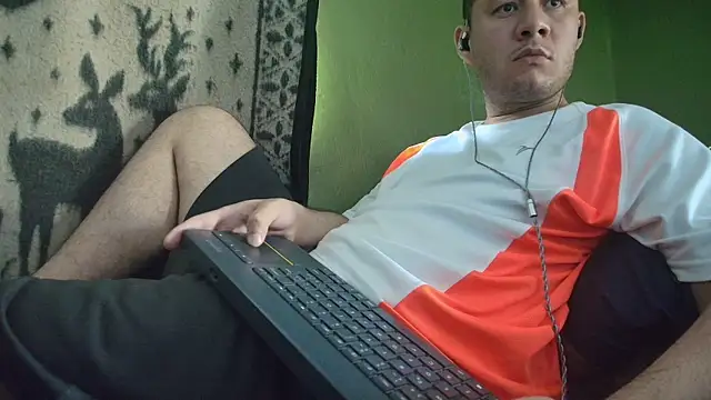 Snapshot of sweet_cock28 chatting on June 24, 2026, 3:11 pm sweet cock28 online show from June 24, 2026, 3:11 pm