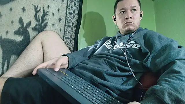 Snapshot of sweet_cock28 chatting on July 2, 2026, 3:29 pm sweet cock28 online show from July 2, 2026, 3:29 pm