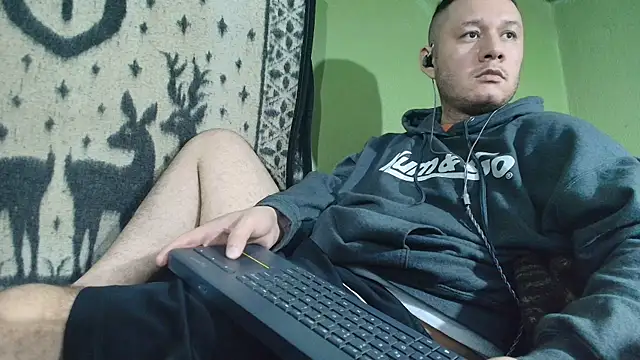 Snapshot of sweet_cock28 chatting on July 4, 2026, 3:07 pm sweet cock28 online show from July 4, 2026, 3:07 pm