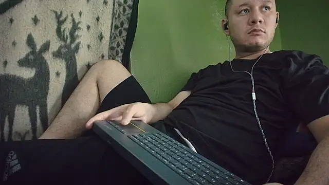 Snapshot of sweet_cock28 chatting on July 8, 2026, 3:27 pm sweet cock28 online show from July 8, 2026, 3:27 pm