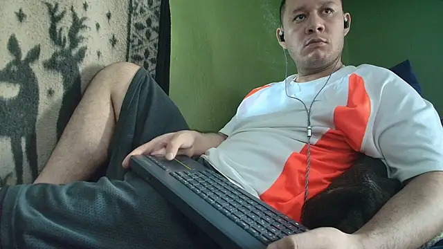 Snapshot of sweet_cock28 chatting on July 15, 2026, 3:06 pm sweet cock28 online show from July 15, 2026, 3:06 pm