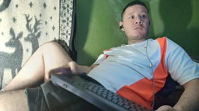 Snapshot of sweet_cock28 chatting on July 17, 2026, 3:24 am sweet cock28 online show from July 17, 2026, 3:24 am