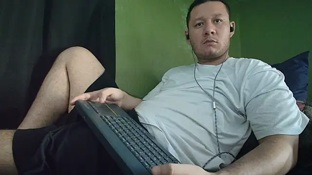 Snapshot of sweet_cock28 chatting on July 24, 2026, 3:10 pm sweet cock28 online show from July 24, 2026, 3:10 pm