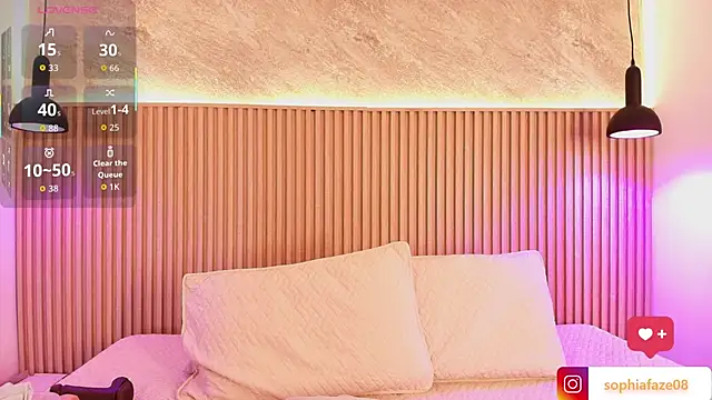 big tits in your face online show from January 13, 2026, 8:25 pm