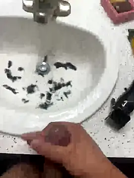 Asronrandon online show from October 19, 2025, 9:37 pm