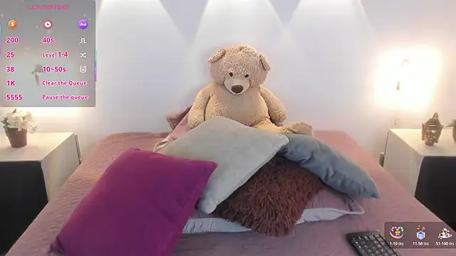 Snapshot of natassha1 chatting on November 18, 2025, 10:41 am natassha1 online show from November 18, 2025, 10:41 am