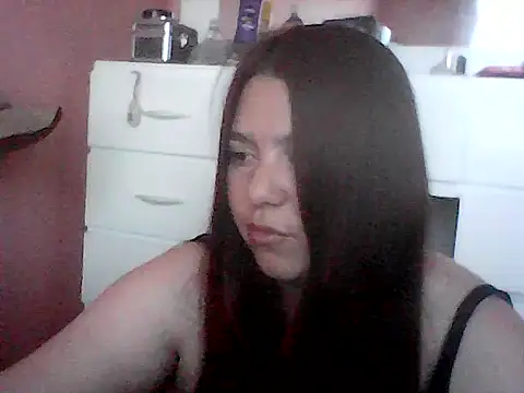 Snapshot of Oxitocina2000 chatting on November 14, 2025, 9:35 pm Oxitocina2000 online show from November 14, 2025, 9:35 pm