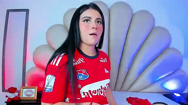 Natasha  Blue online show from February 9, 2025, 1:03 pm