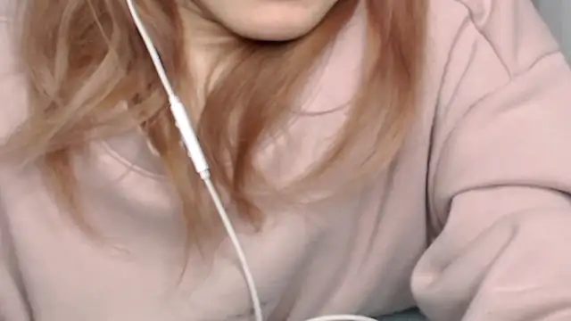 Snapshot of Mii_love07 chatting on December 22, 2025, 1:02 am Mii love07 online show from December 22, 2025, 1:02 am