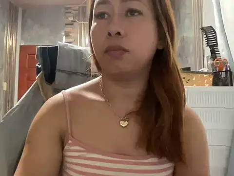Snapshot of UrLove_Marga chatting on June 3, 2026, 10:26 pm UrLove Marga online show from June 3, 2026, 10:26 pm