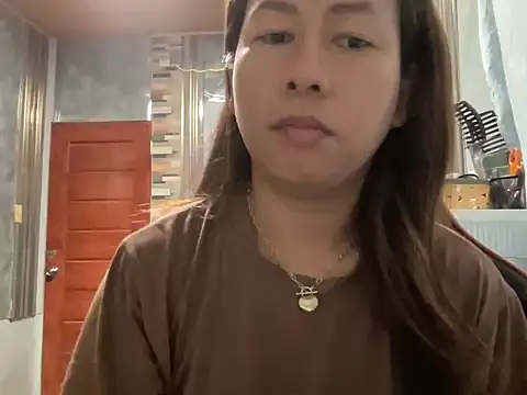 Snapshot of UrLove_Marga chatting on June 14, 2026, 10:12 pm UrLove Marga online show from June 14, 2026, 10:12 pm